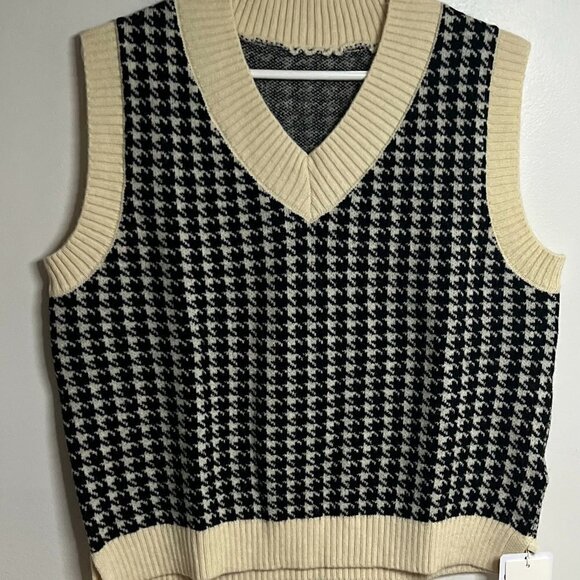Commense Jackets & Blazers - Commense Cozy Houndstooth Vest Size S